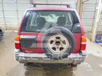 2000 Chevrolet TRACKER photo