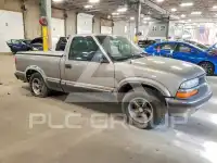 2000 Chevrolet S10 фото