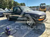2000 Chevrolet S10 photo