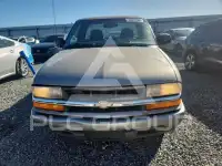 2000 Chevrolet S10 photo