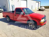 2000 Chevrolet S10 photo