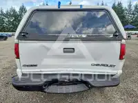 2000 Chevrolet S10 photo