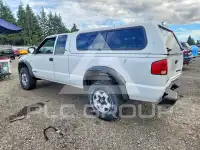 2000 Chevrolet S10 photo