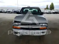 2000 Chevrolet S10 фото