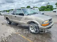 2000 Chevrolet S10 фото