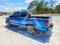 2000 Chevrolet S10 фото