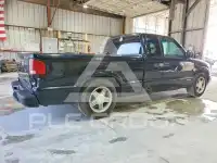 2000 Chevrolet S10 фото