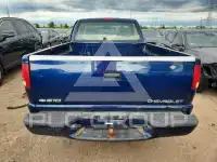 2000 Chevrolet S10 photo