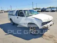 2000 Chevrolet S10 фото