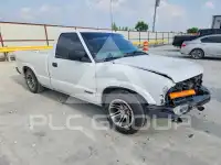 2000 Chevrolet S10 фото