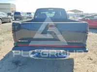 2000 Chevrolet S10 фото