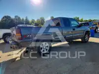 2000 Chevrolet Silverado photo