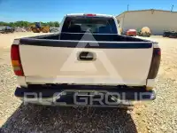 2000 Chevrolet Silverado photo