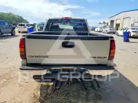 2000 Chevrolet Silverado photo