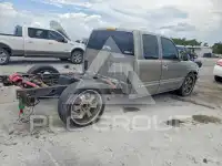 2000 Chevrolet Silverado photo