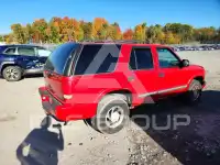 2000 Chevrolet Blazer photo