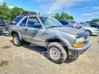 2000 Chevrolet Blazer photo
