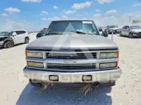 2000 Chevrolet Tahoe photo