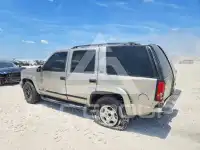 2000 Chevrolet Tahoe photo