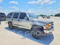 2000 Chevrolet Tahoe photo
