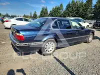 2000 BMW 740 photo