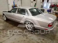 2000 Jaguar XJR фото