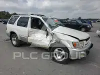 2000 Infinity QX40 photo