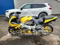 2000 Suzuki GSX-R750 photo