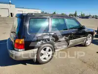 2000 Subaru Forester фото