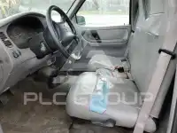 2000 Mazda B2500 photo