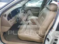 2000 Lincoln Town фото