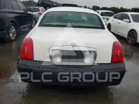2000 Lincoln Town фото