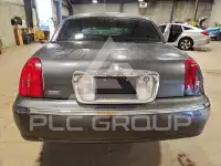 2000 Lincoln Town фото