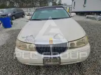 2000 Lincoln Town фото