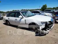 2000 Lincoln Town photo