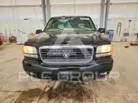 2000 Cadillac ESCALADE photo