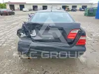 2000 Mercedes Benz CLK фото