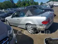 2000 Mercedes Benz CLK фото