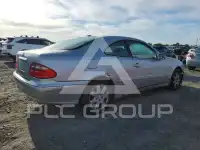 2000 Mercedes Benz CLK фото