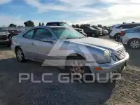 2000 Mercedes Benz CLK фото