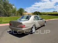 2000 Mercedes Benz E-Class photo