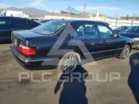 2000 Mercedes Benz E-Class photo
