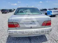 2000 Mercedes Benz E-Class photo