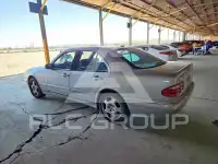 2000 Mercedes Benz E-Class photo