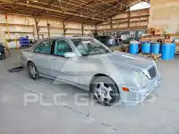 2000 Mercedes Benz E-Class photo
