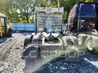 2000 Volvo VNL photo