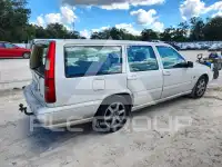 2000 Volvo V70 фото