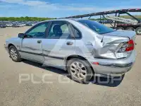 2000 Volvo S40 фото