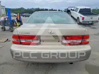 2000 Lexus ES300 photo