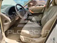 2000 Lexus RX300 photo